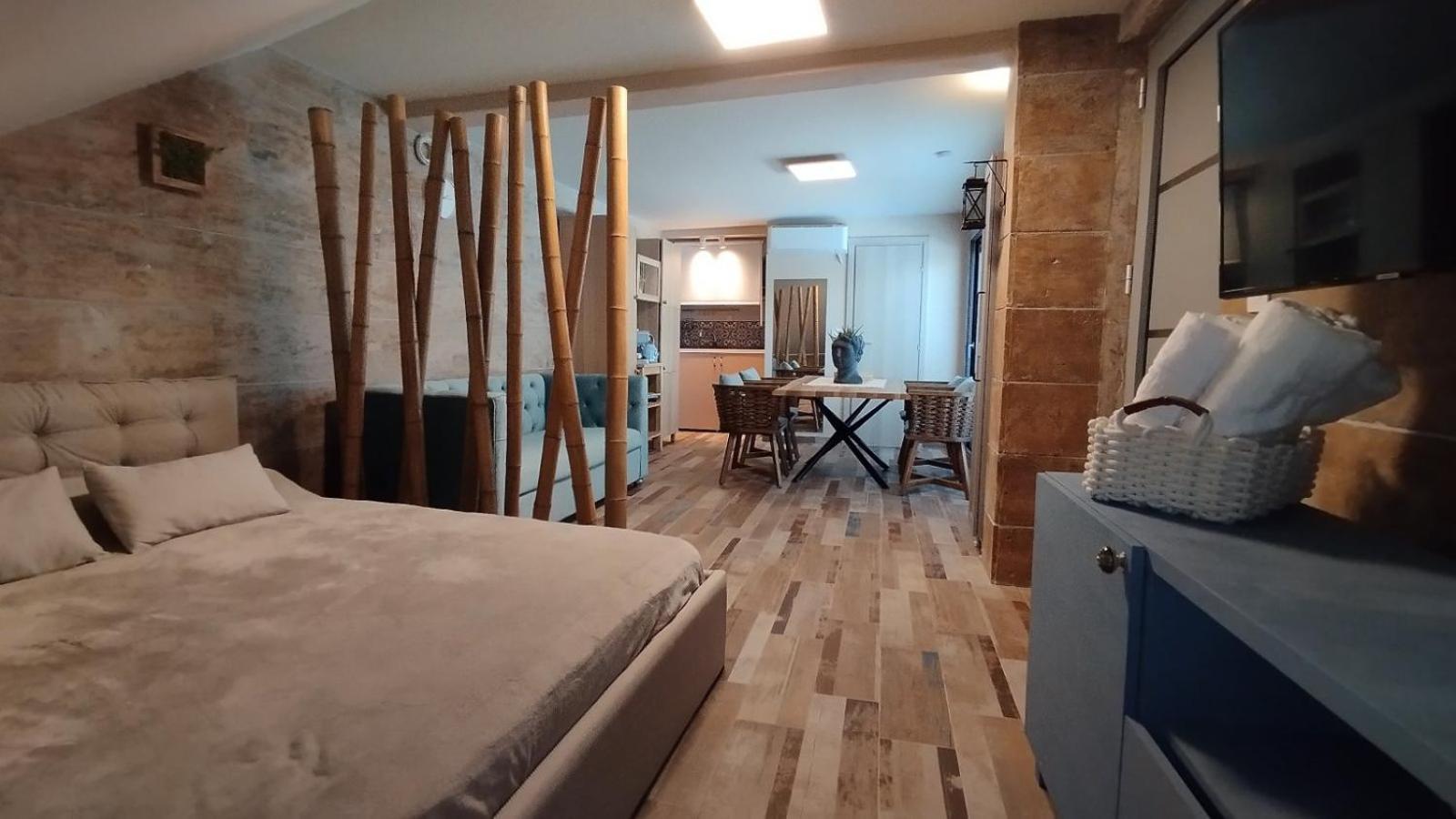 La Grande Suite22 Néa Fókaia Esterno foto